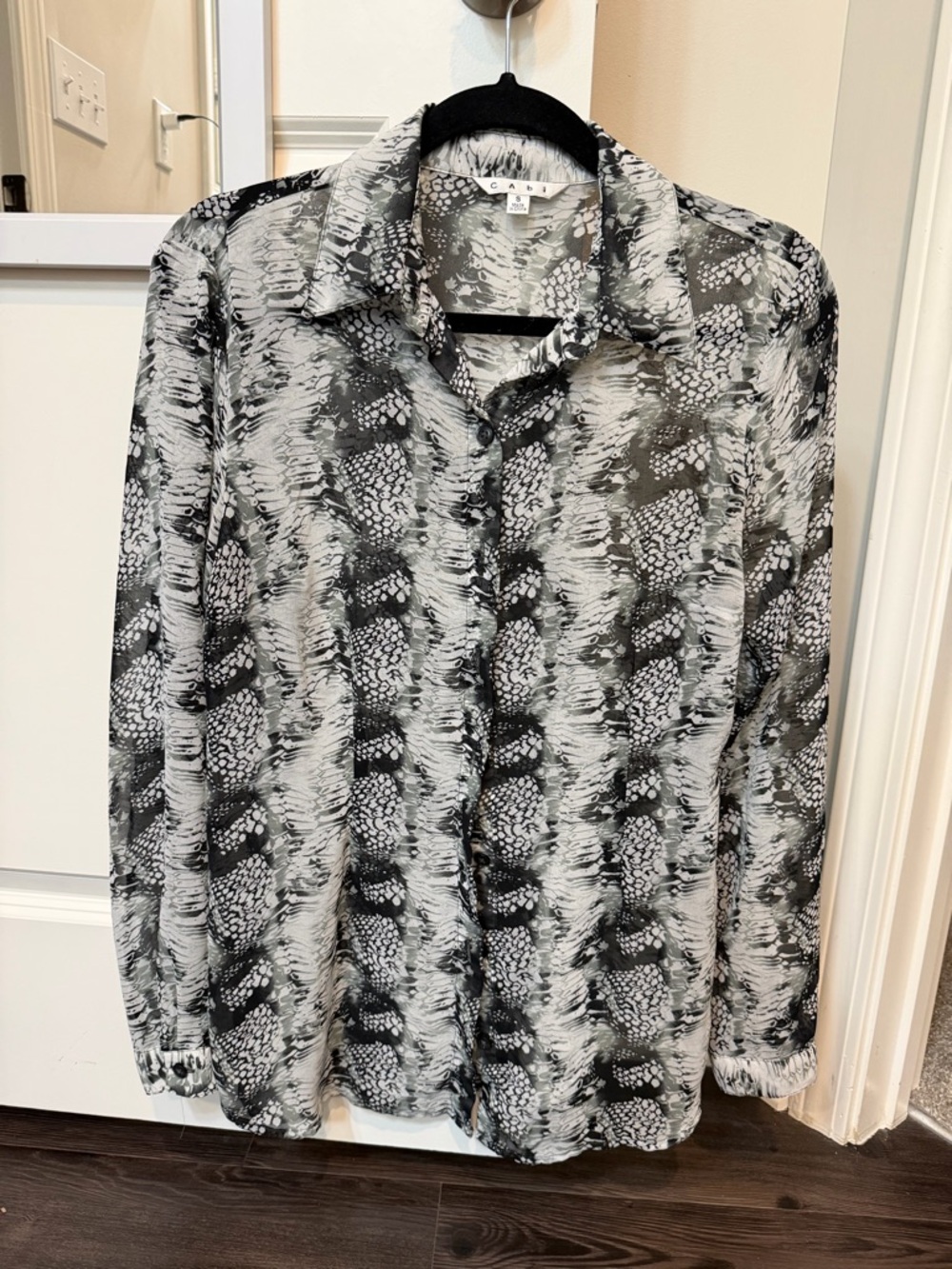 CAbi Black & White Abstract Print Button-Up Blouse